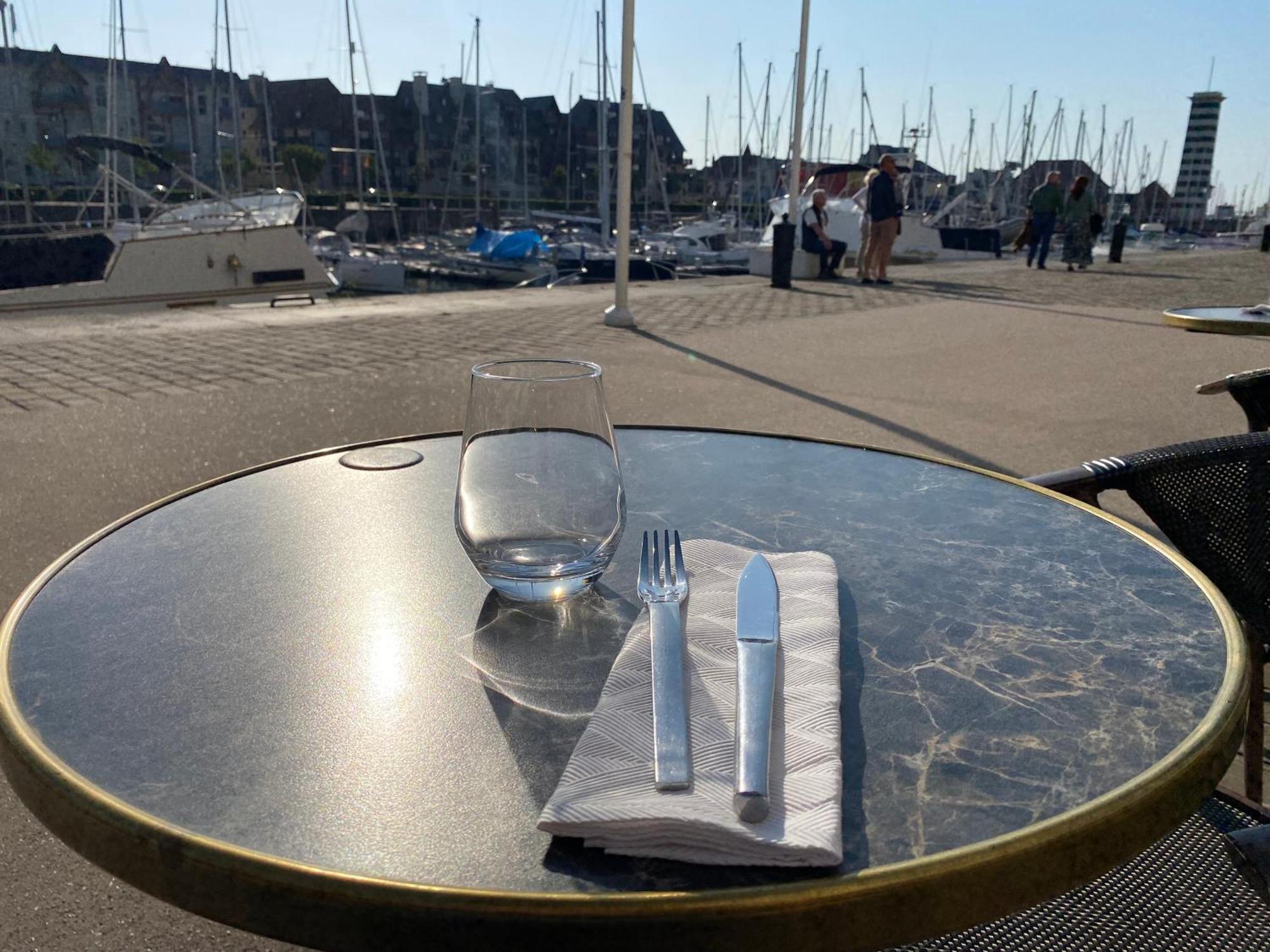 Cote Plage - Magnifique Appartement De Charme A Trouville Sur Mer - Linge - Lit Fait - Parking - Wifi - Classe Par L'Office Du Tourisme Екстер'єр фото
