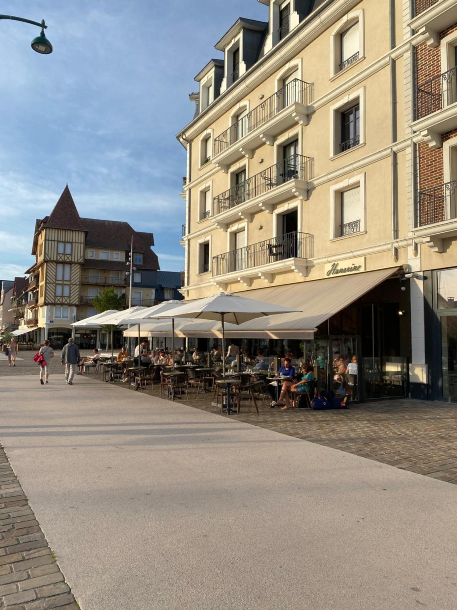 Cote Plage - Magnifique Appartement De Charme A Trouville Sur Mer - Linge - Lit Fait - Parking - Wifi - Classe Par L'Office Du Tourisme Екстер'єр фото