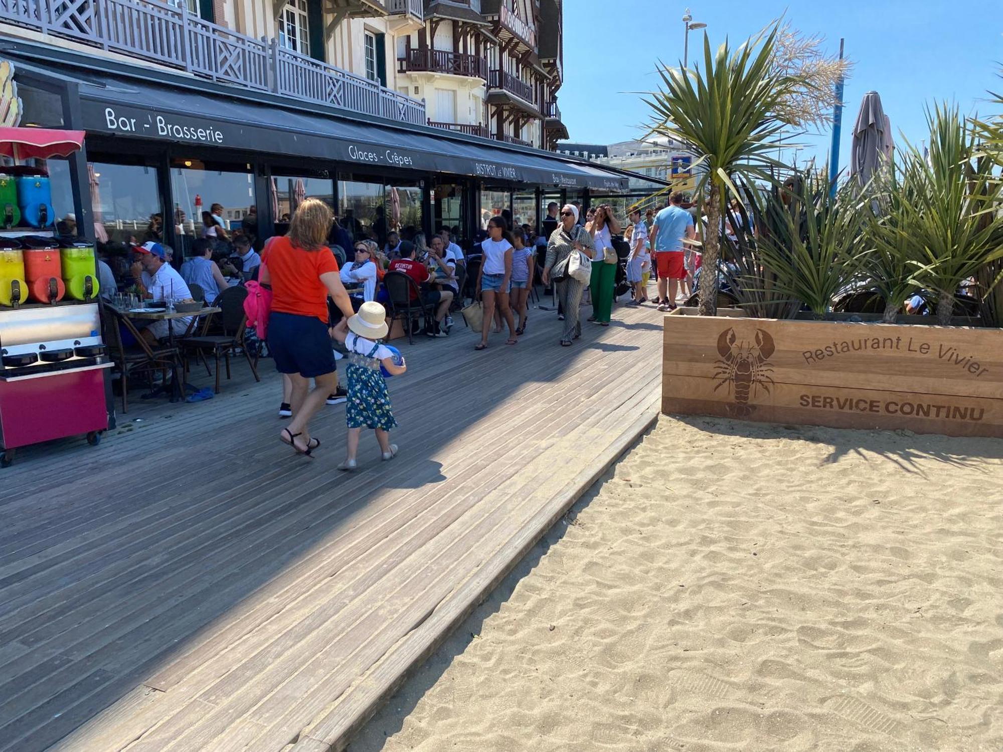 Cote Plage - Magnifique Appartement De Charme A Trouville Sur Mer - Linge - Lit Fait - Parking - Wifi - Classe Par L'Office Du Tourisme Екстер'єр фото